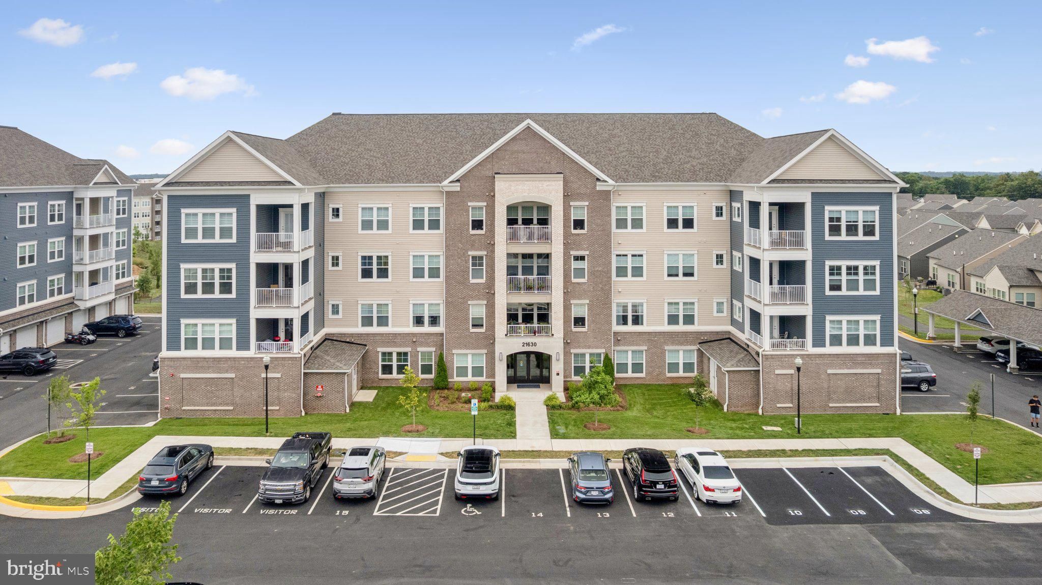 21630 Hawksbill High Circle 302