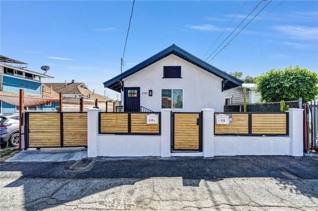 210 Amabel Street
