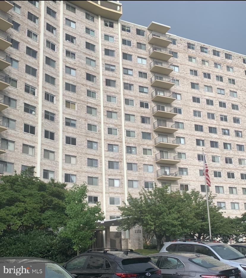 1111 University Boulevard W 909-A