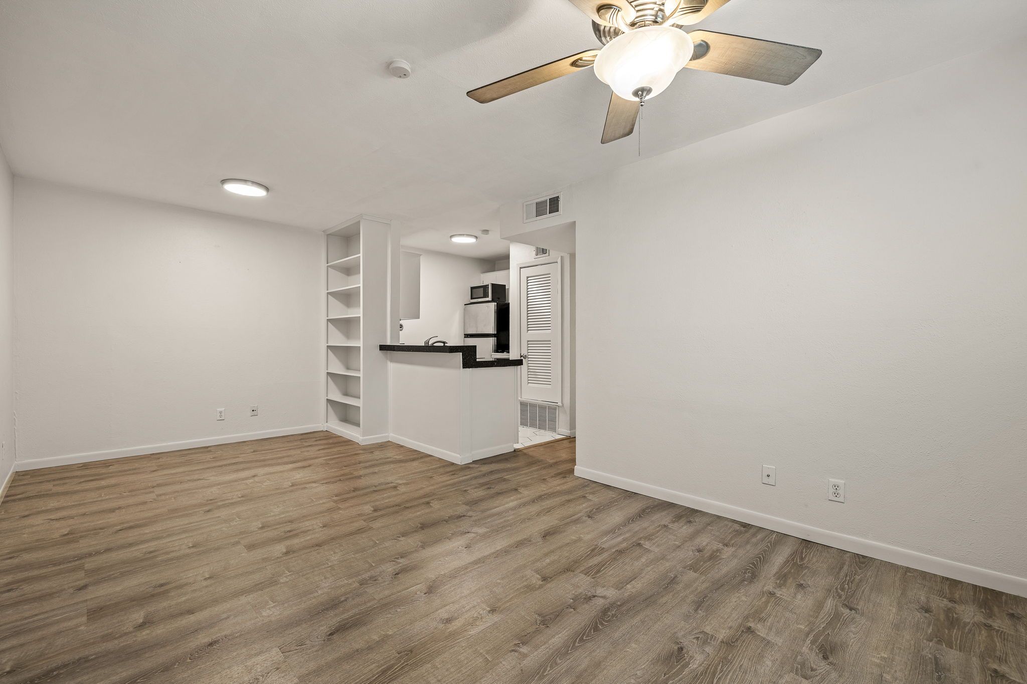 4306 Avenue A 105
