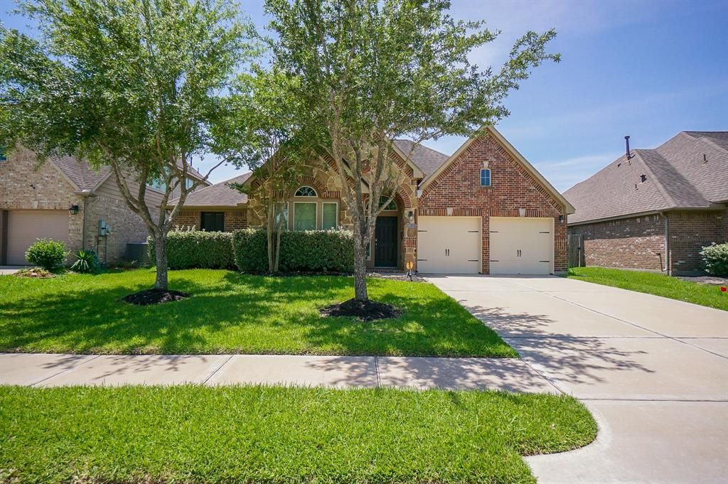 14110 Green Thicket Drive