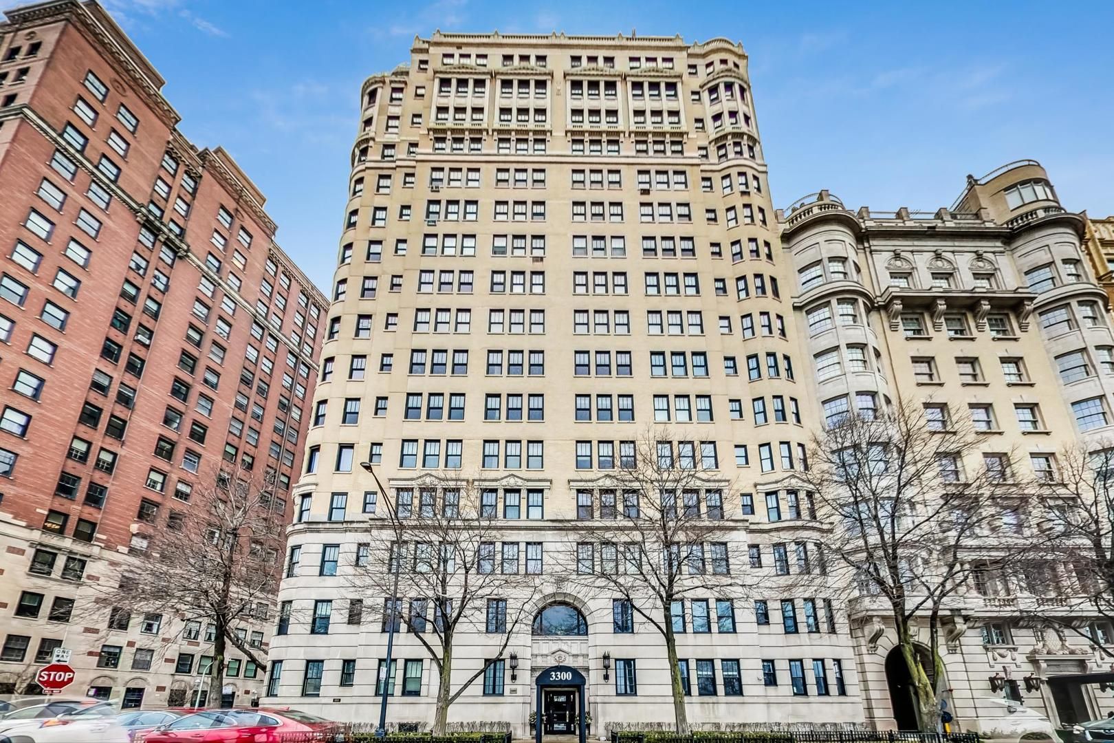 3300 N Lake Shore Drive 9D