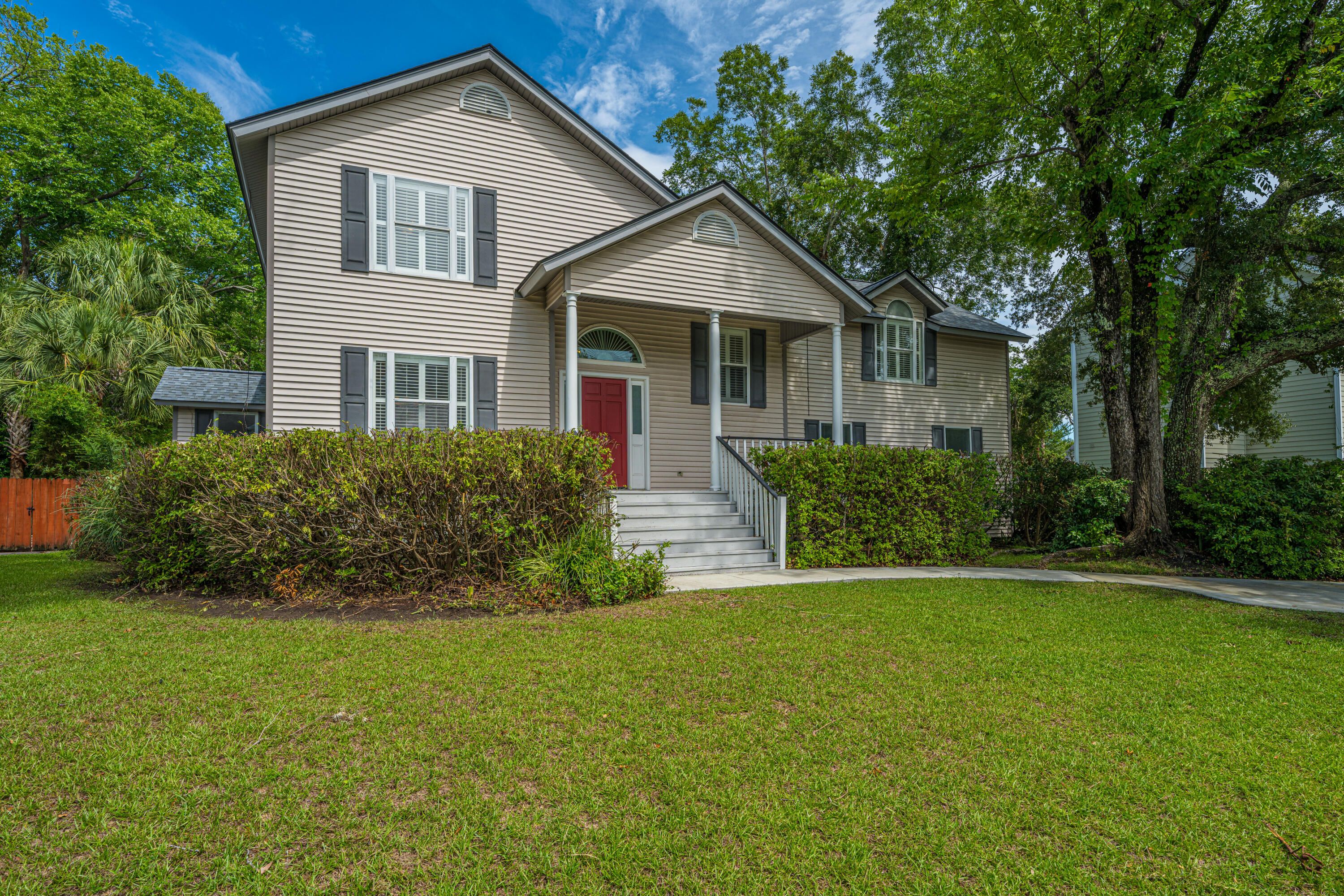 230 Marsh Oaks Drive