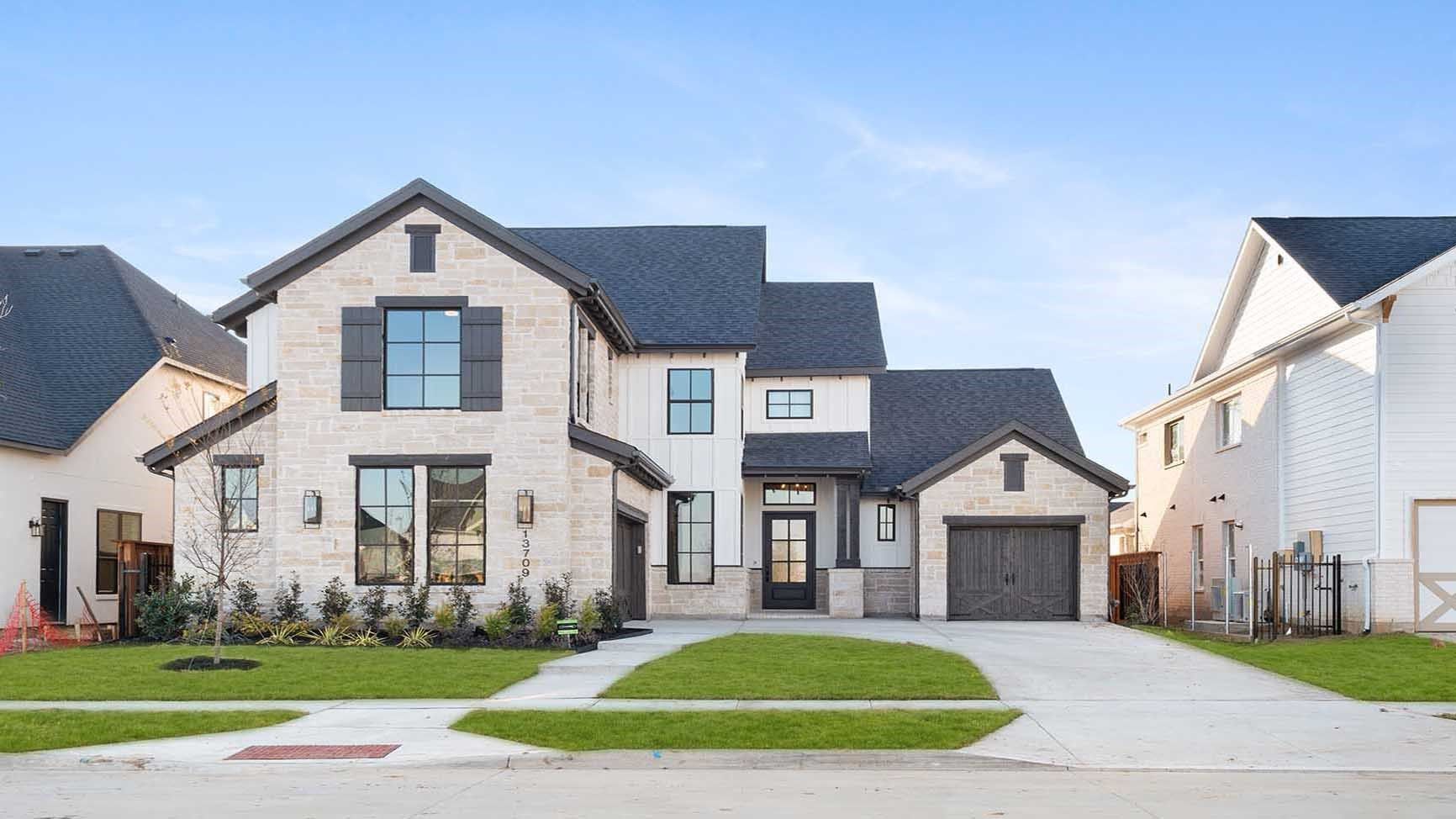 13709 Magenta Street