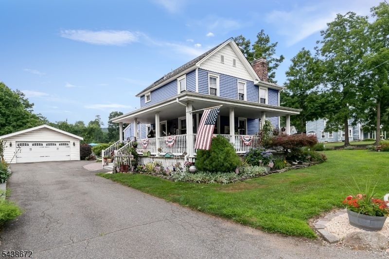 36 Main St