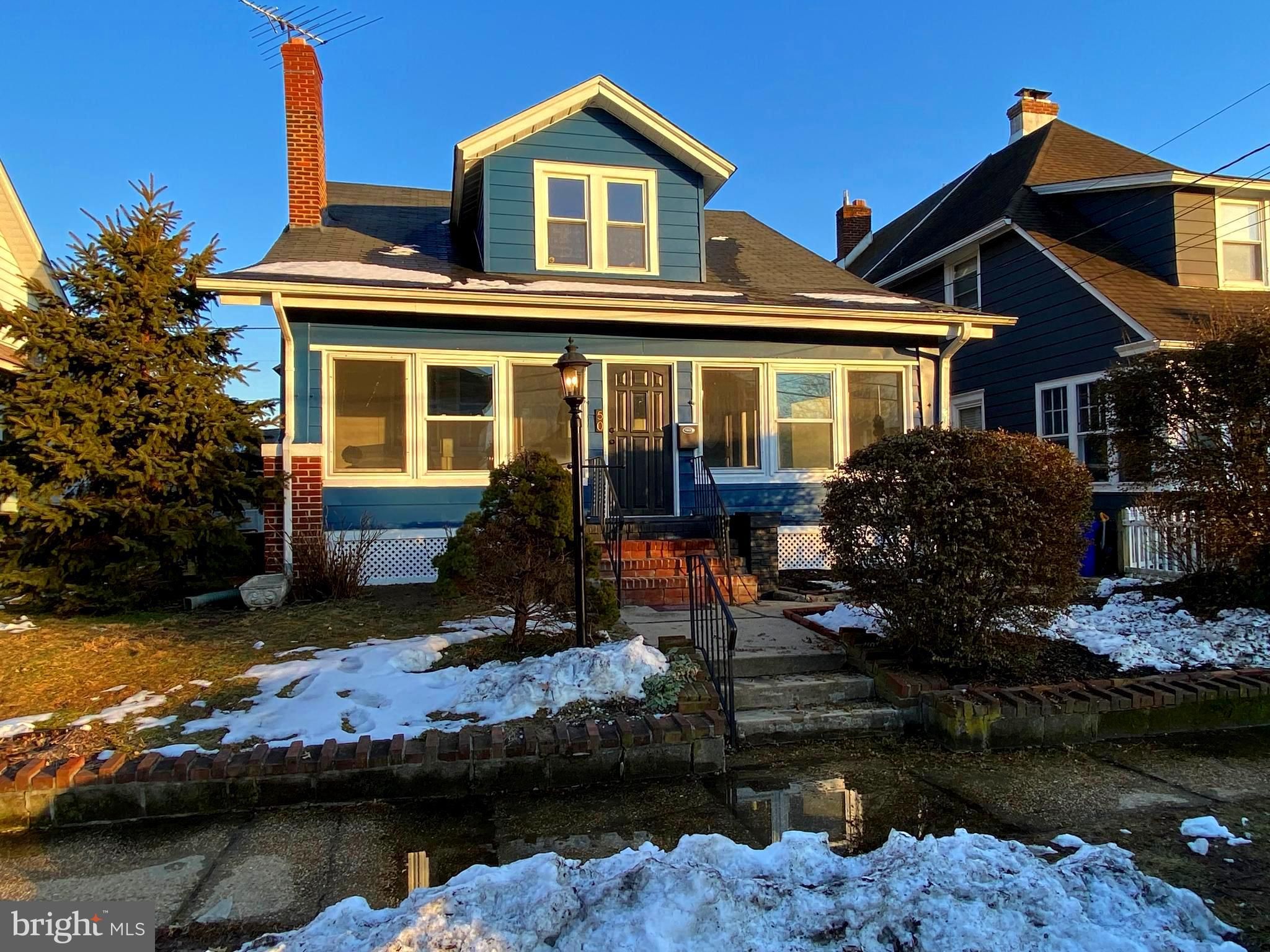 50 Lupton Avenue