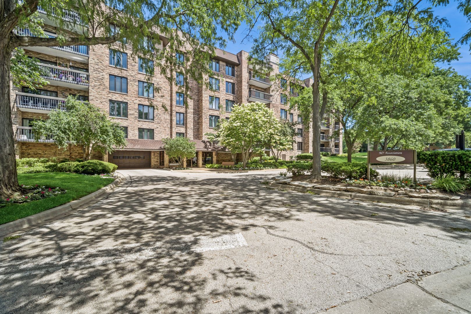 3860 Mission Hills Road 217