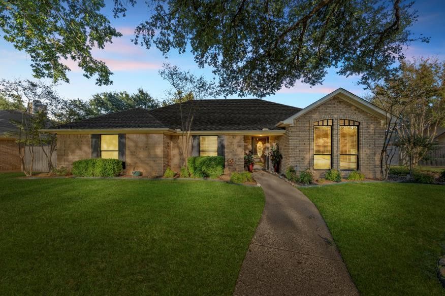 1300 Mesa Verde Drive