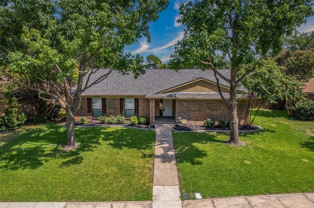 1510 Hindsdale Drive