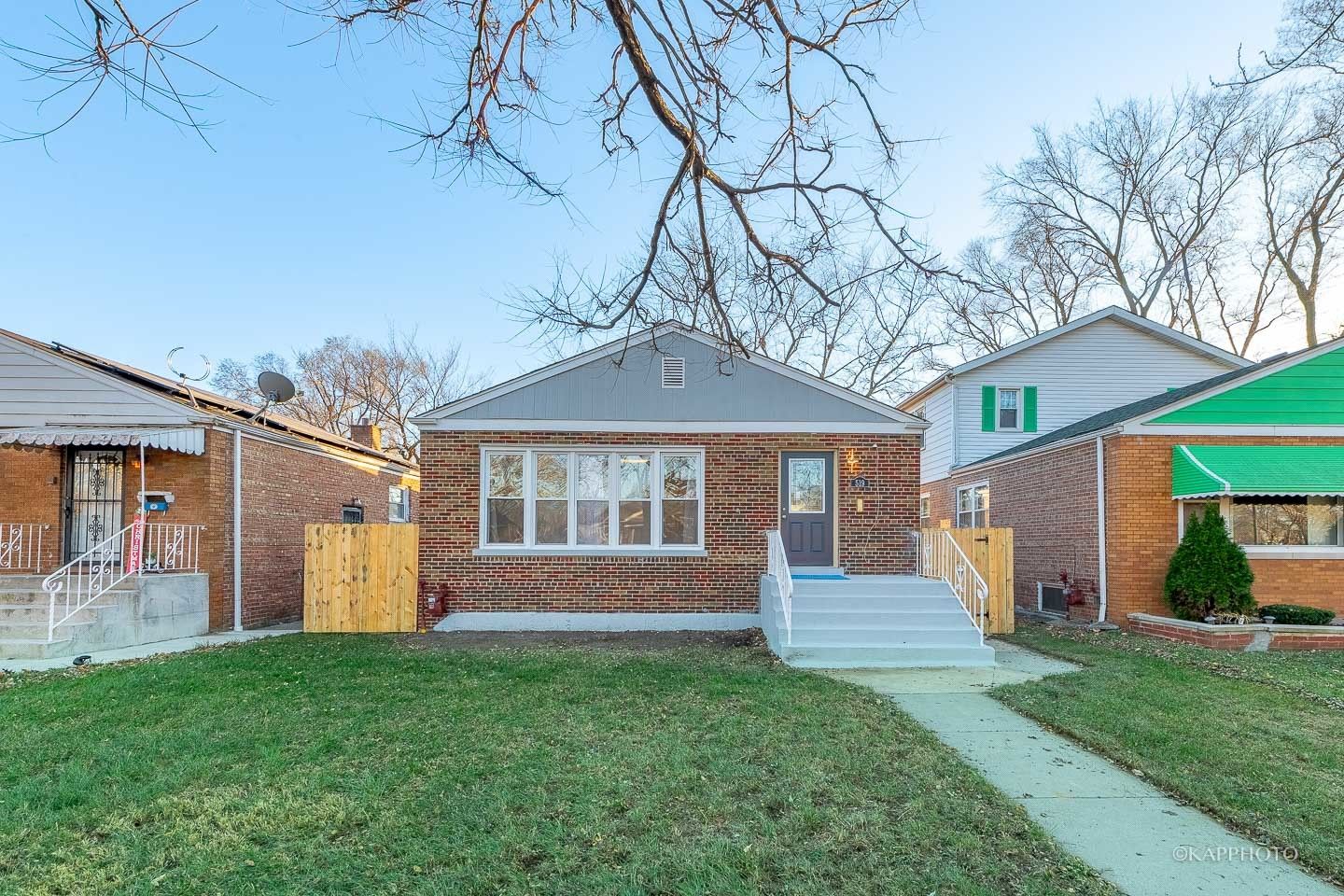 519 W 125th Place