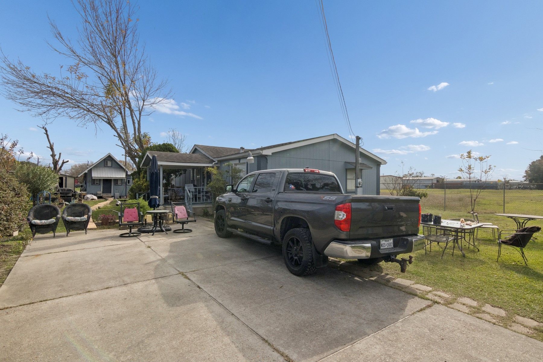 2716 Southmore Avenue E