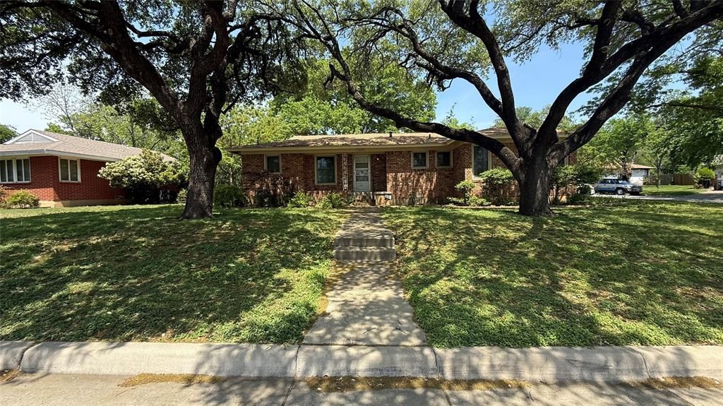 1629 Scenery Hill Road