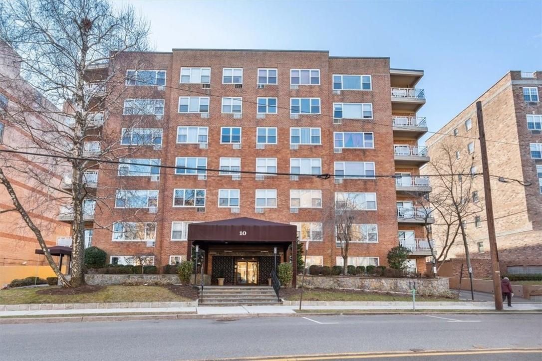 10 Old Mamaroneck Road 7M