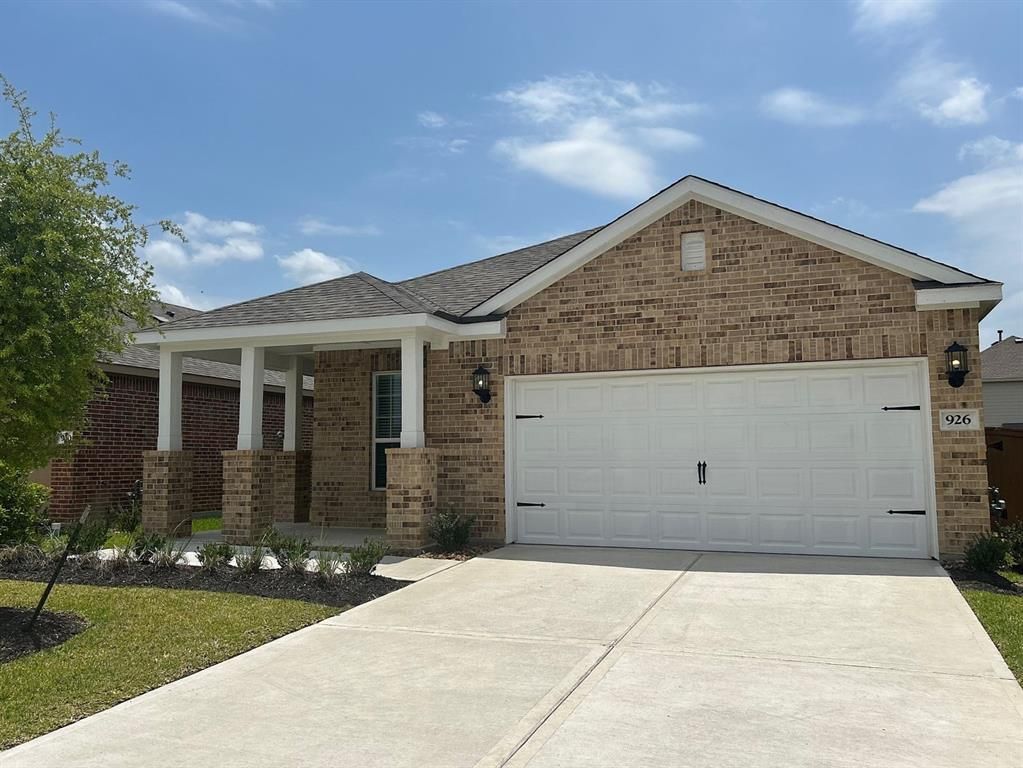 926 Whispering Winds Drive