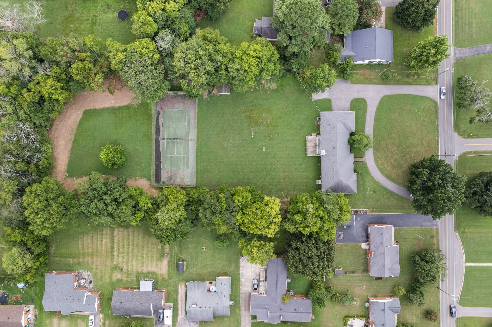 305 Castle Heights Ave