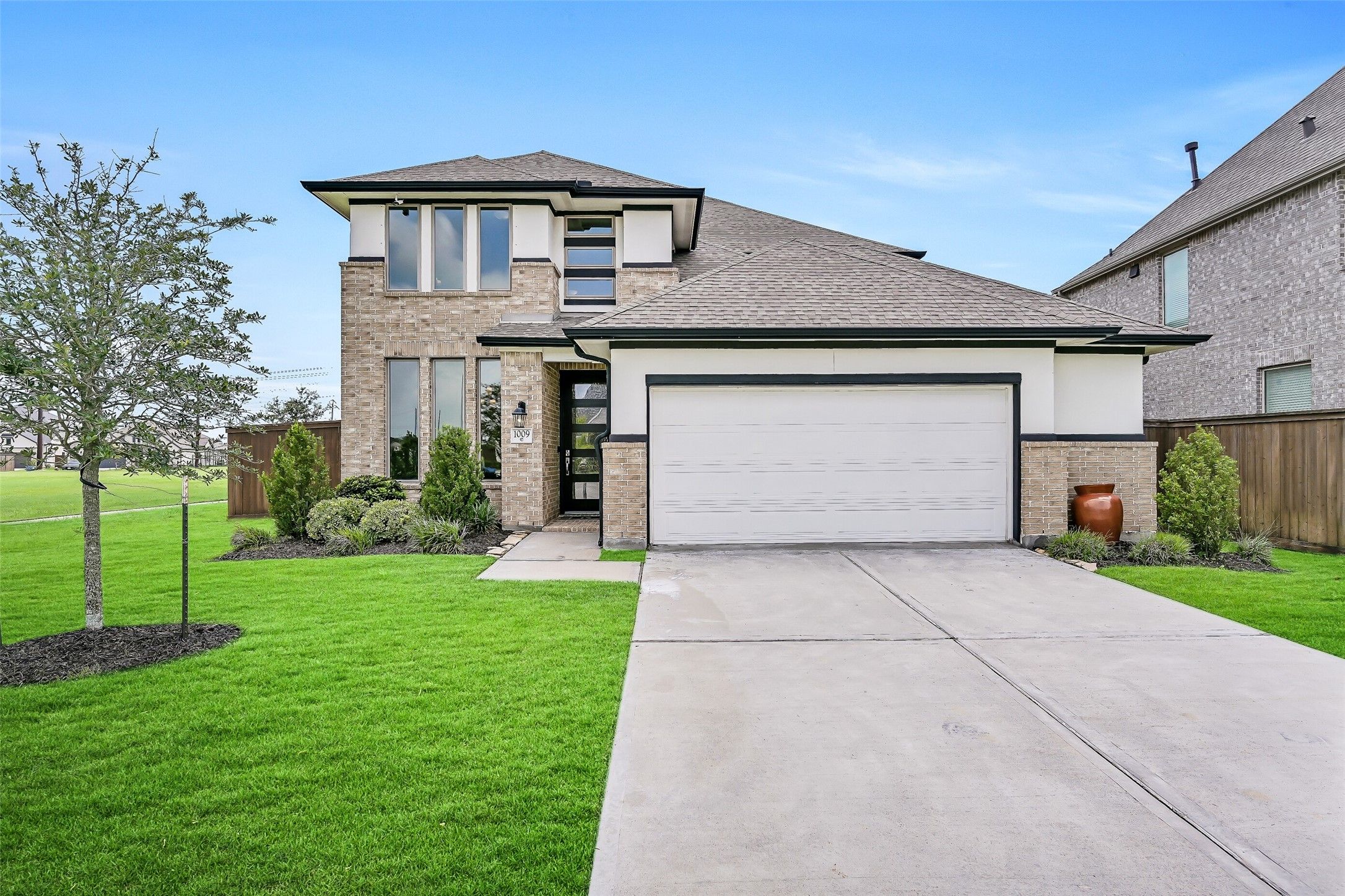 1009 Tackett Court