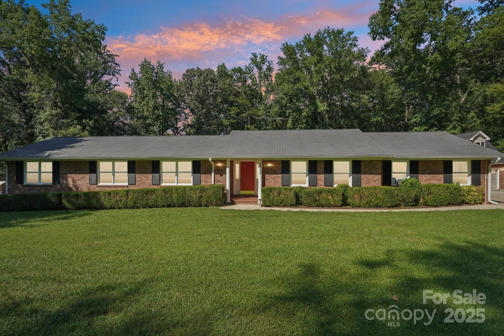 3333 Tanglewood Drive