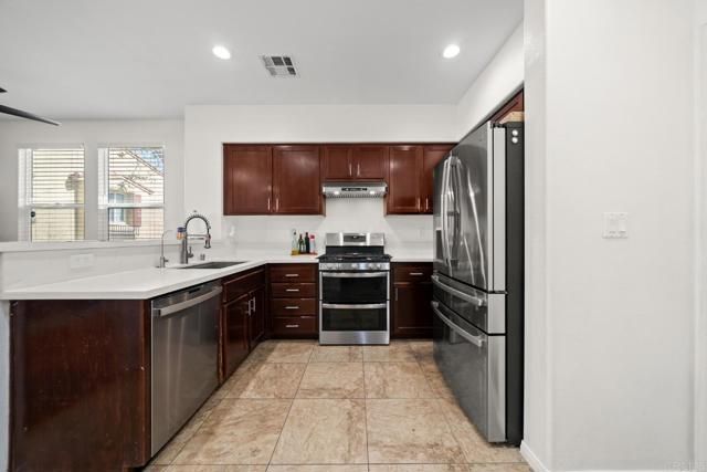 4300 Newton Avenue 8