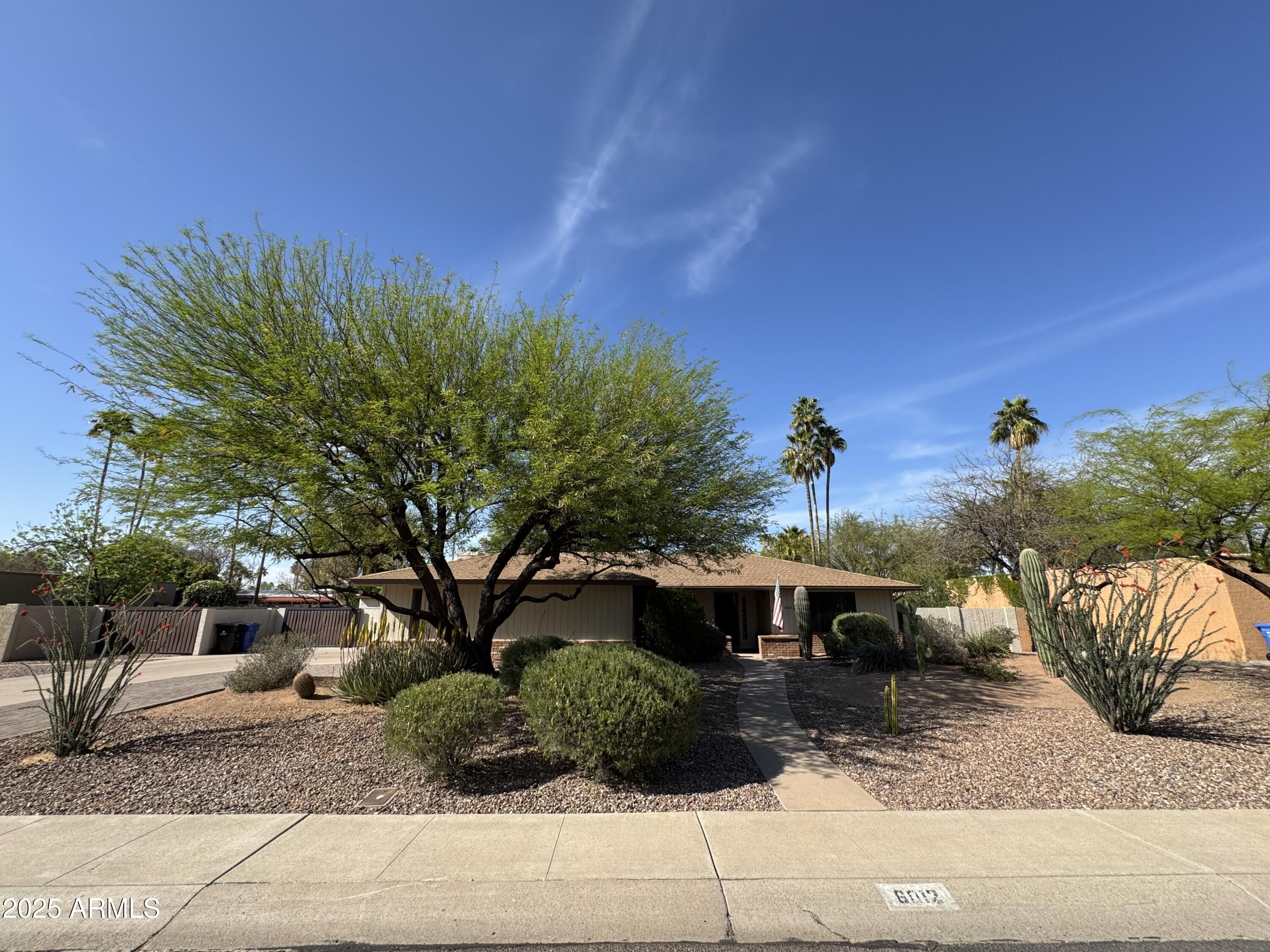 6012 E Ludlow Drive