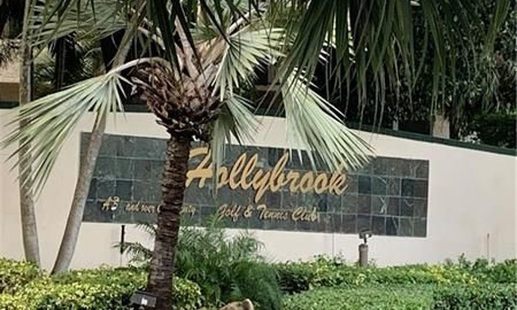 Hollybrook Golf and Tennis Club