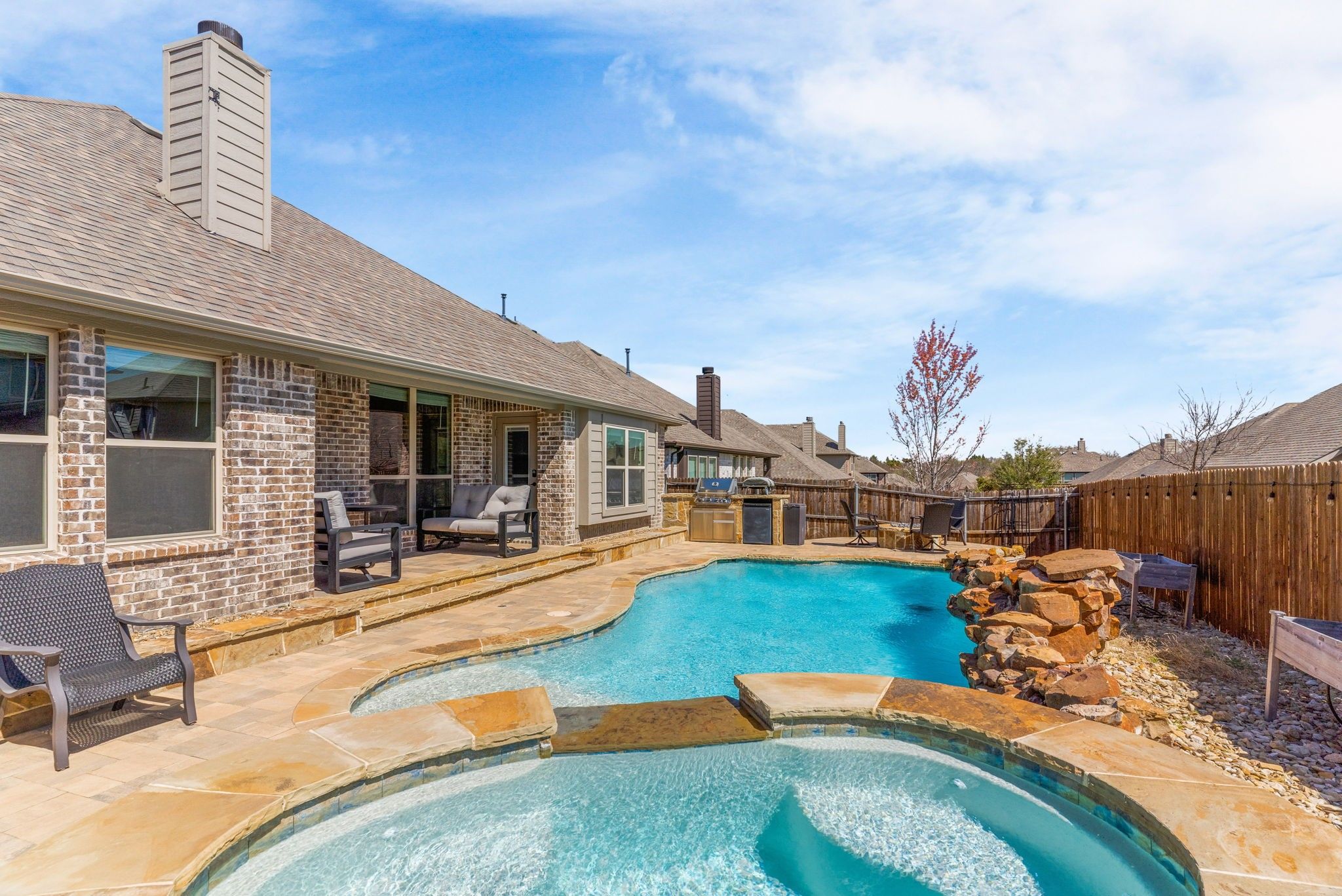 1229 Bridgeport Drive