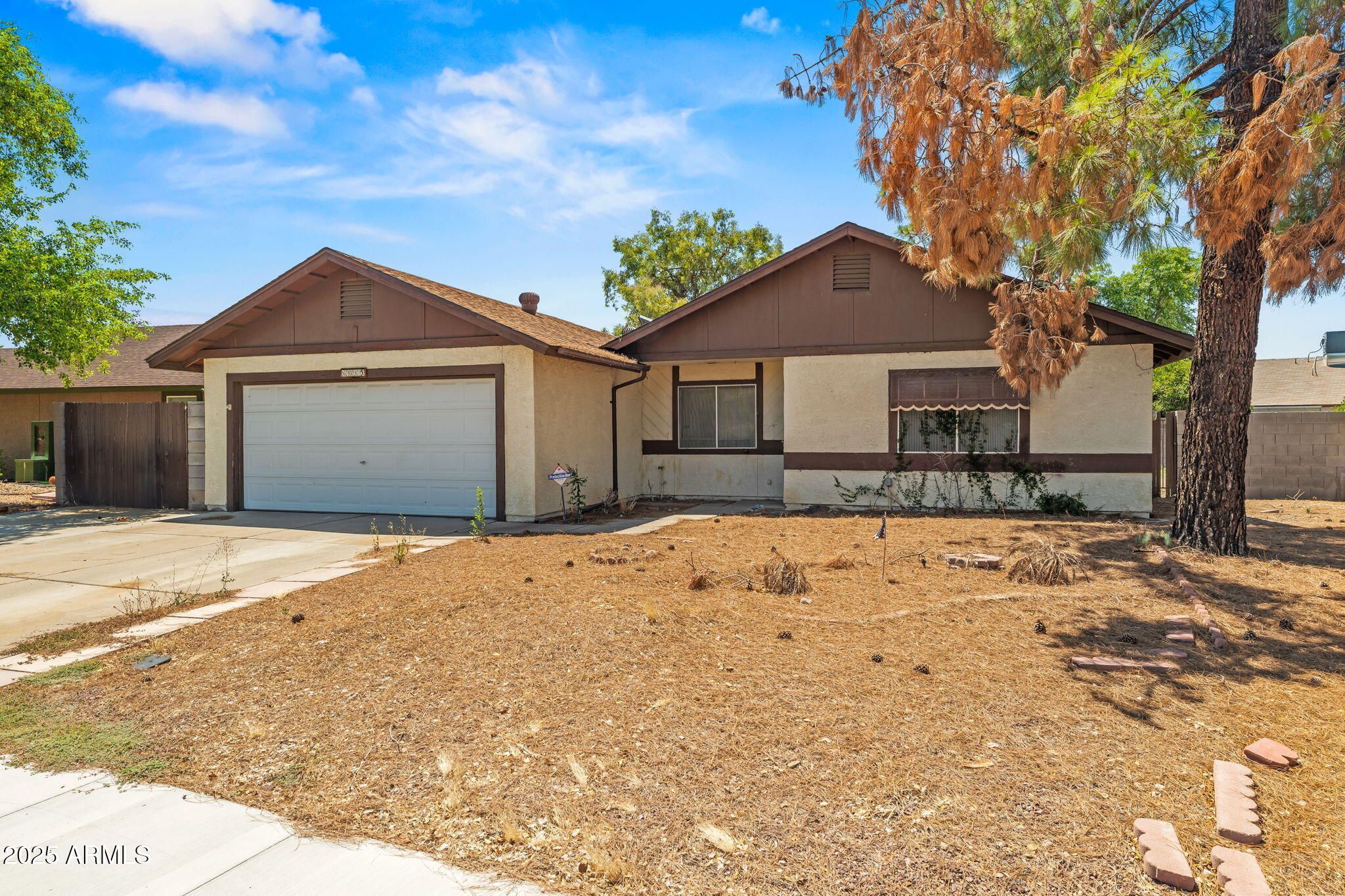 6015 W Acoma Drive