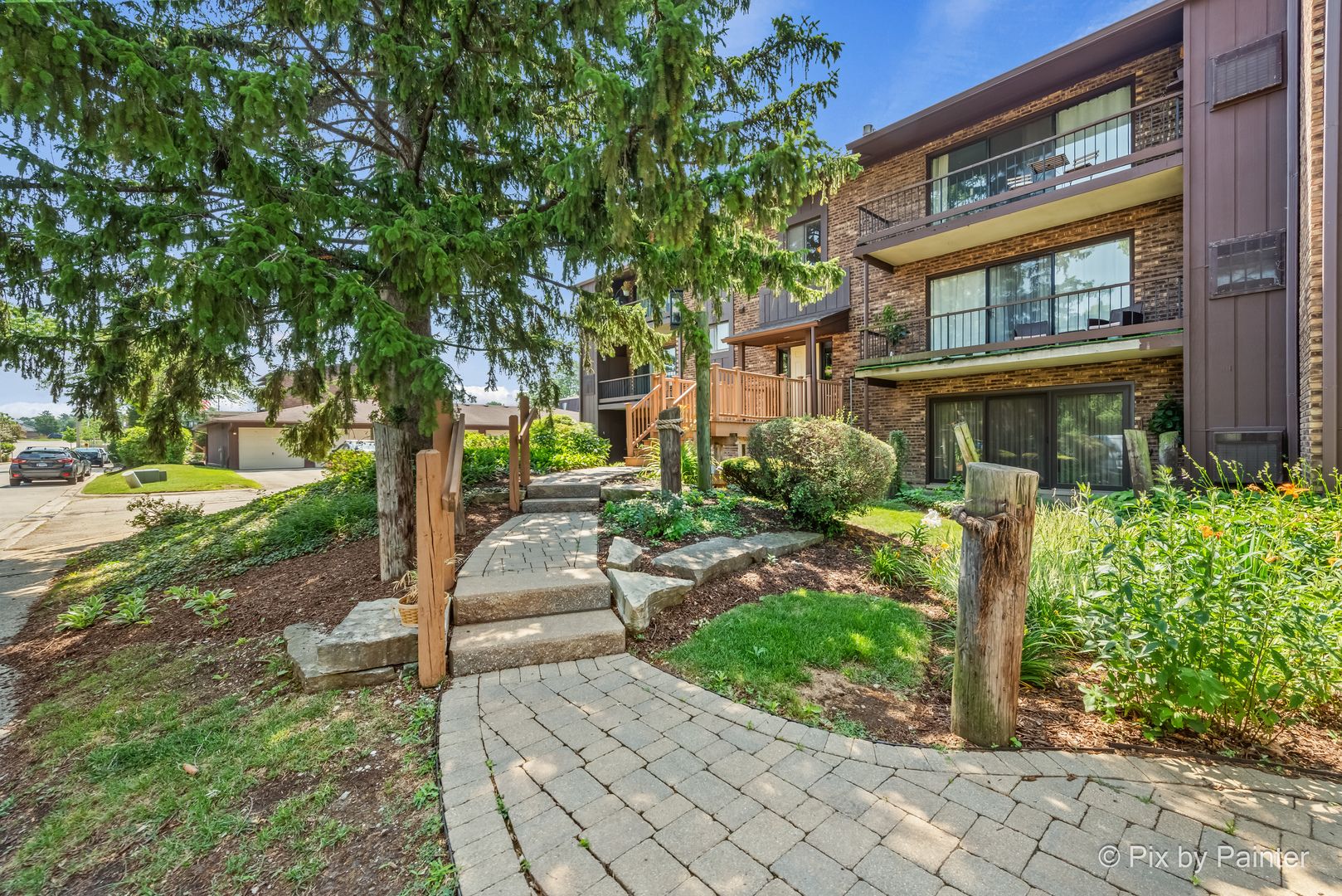 61 W Pier Drive 201