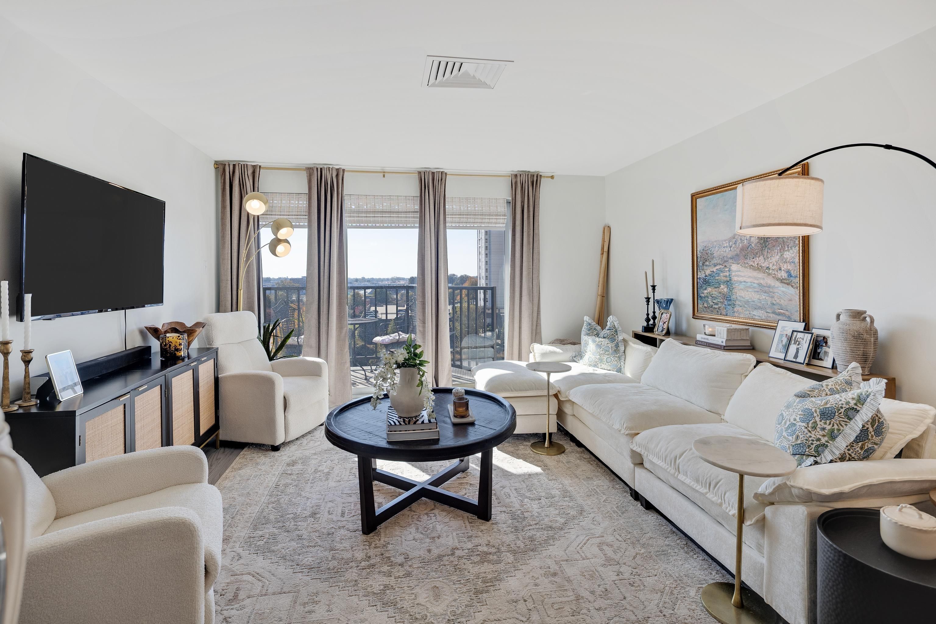 655 Riverside Dr 708A