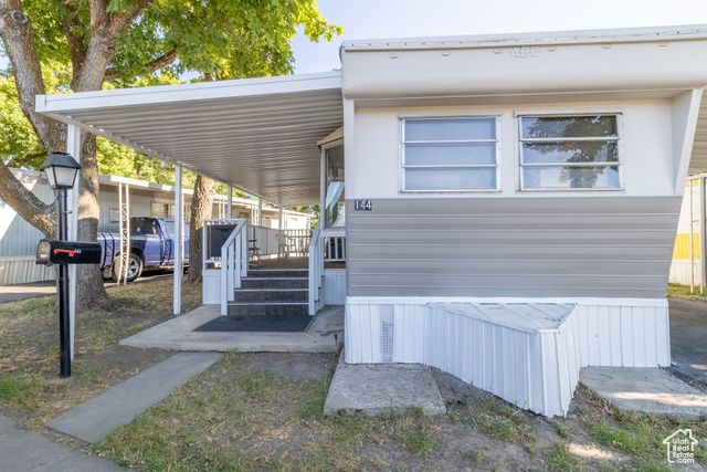 144 E Garden Park Cir S