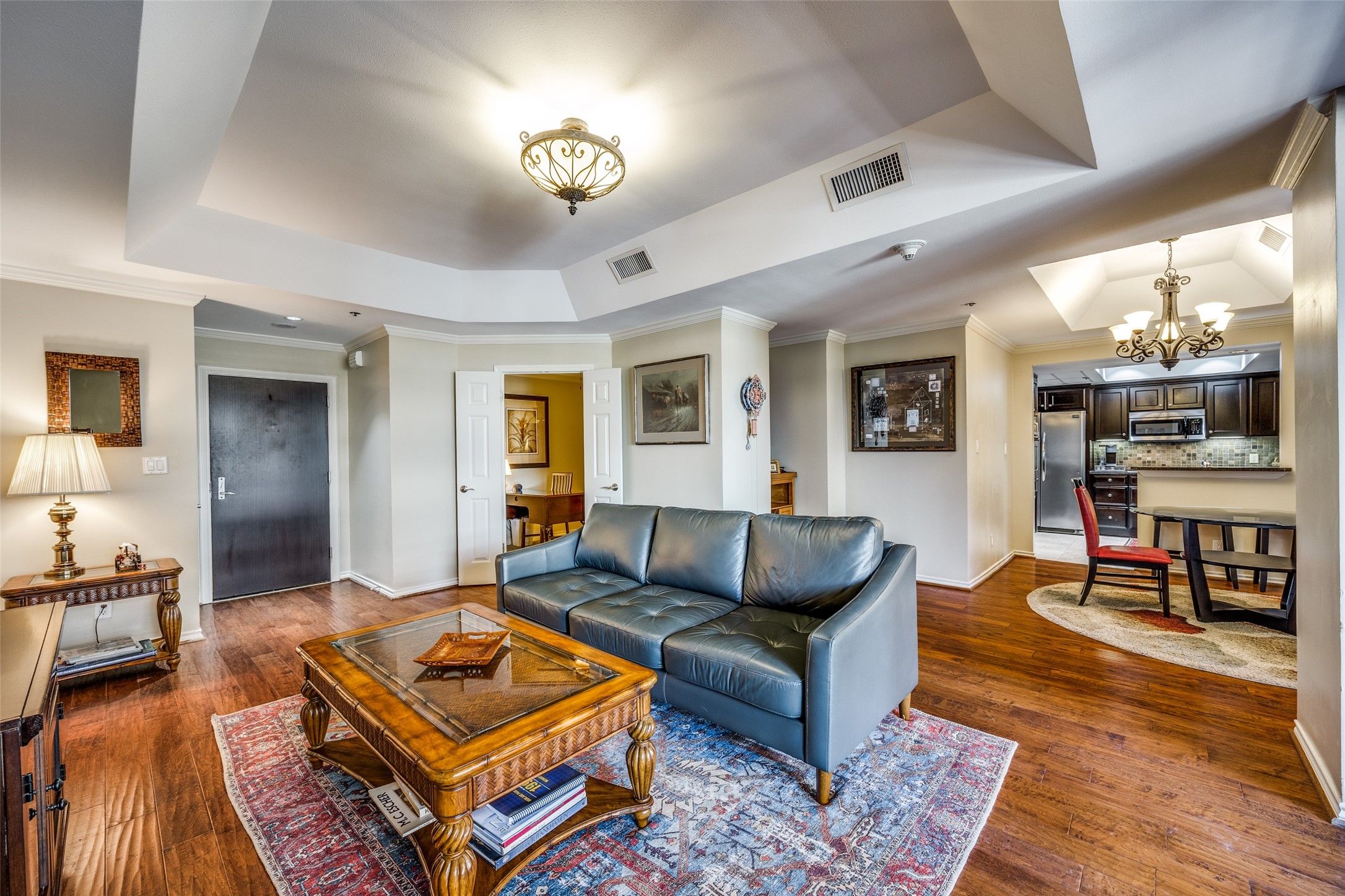 5909 Luther Lane 1202