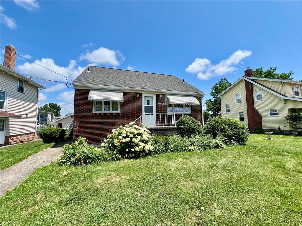 1707 Huron Ave