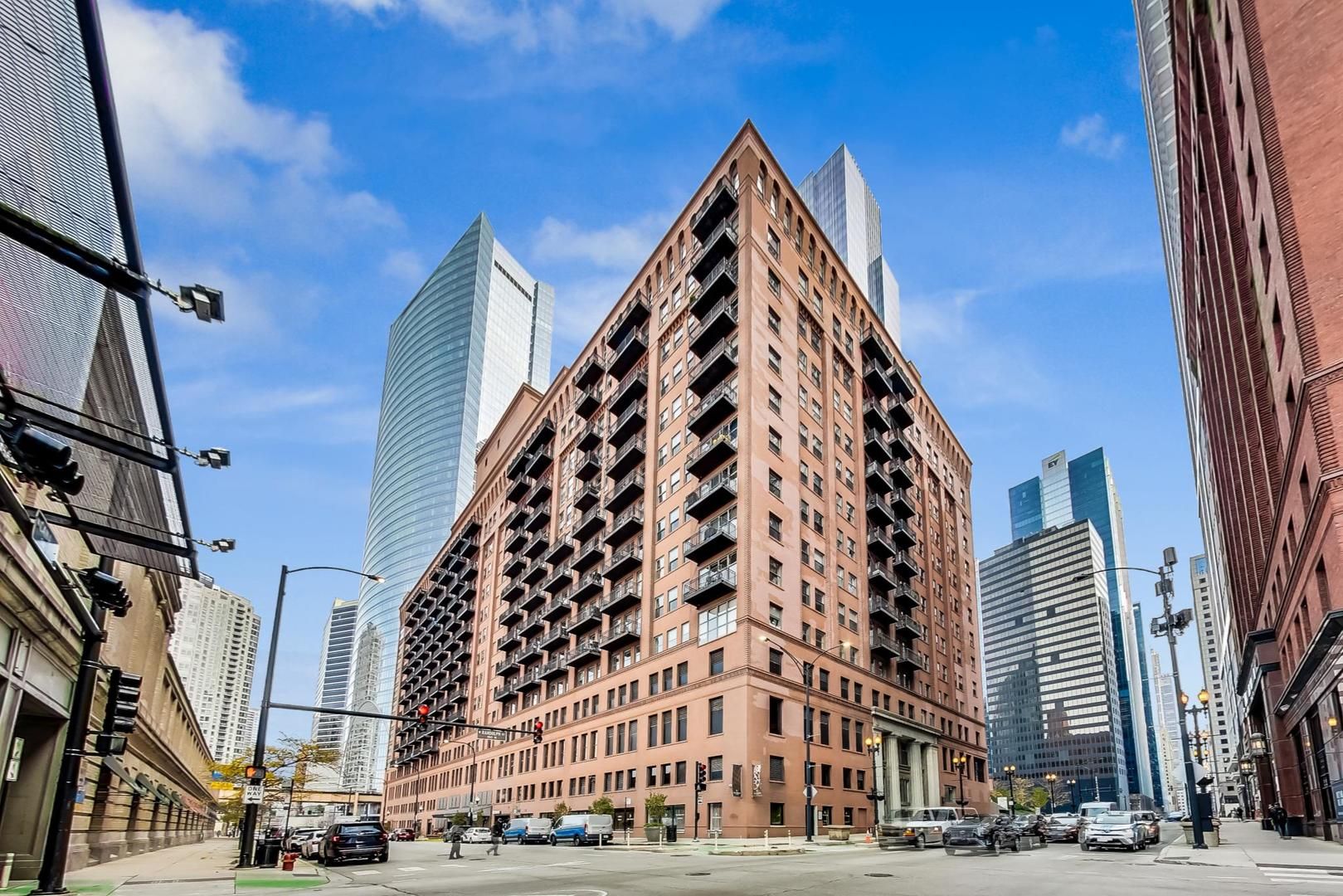 165 N Canal Street 1430