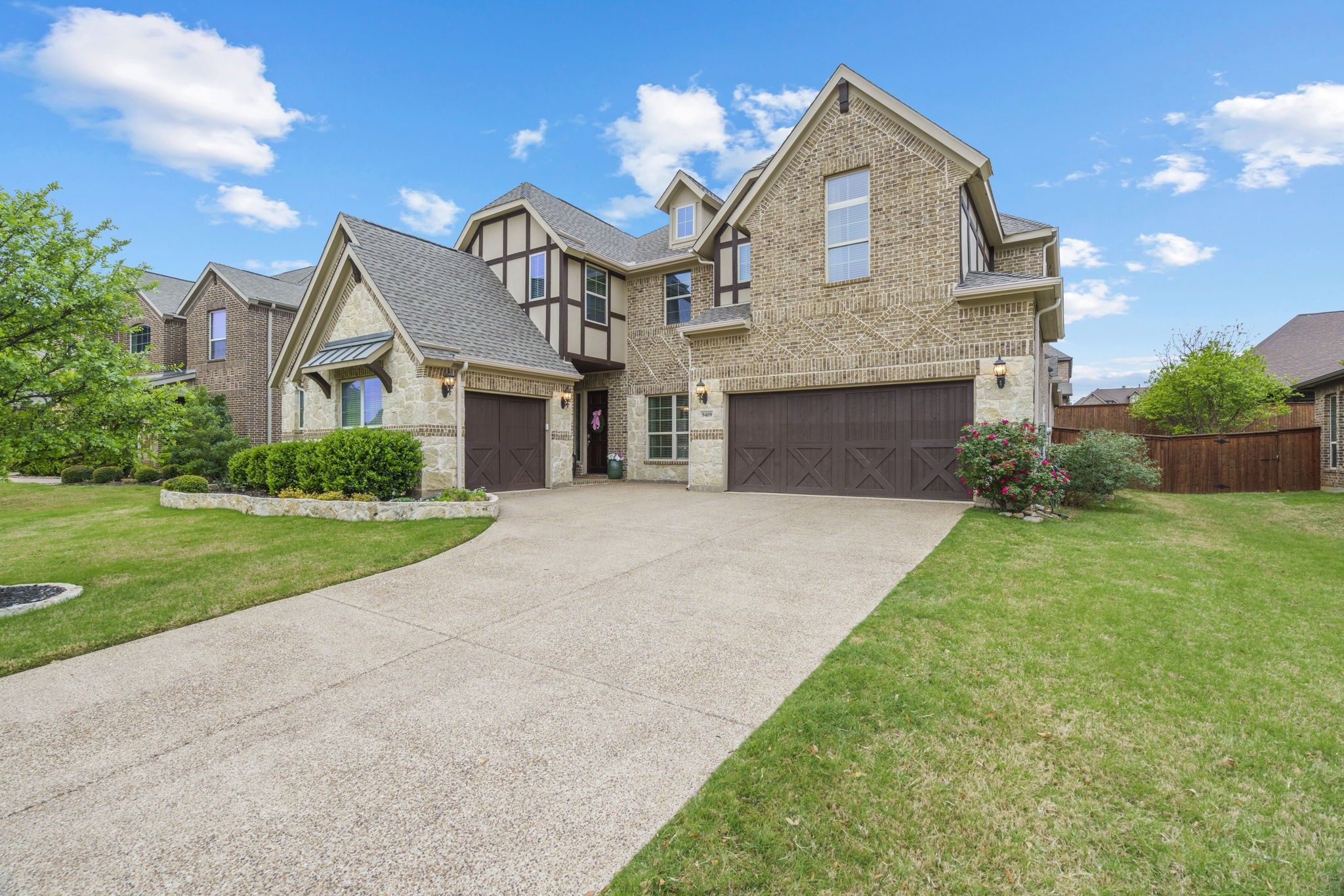 9409 Blackpine Court