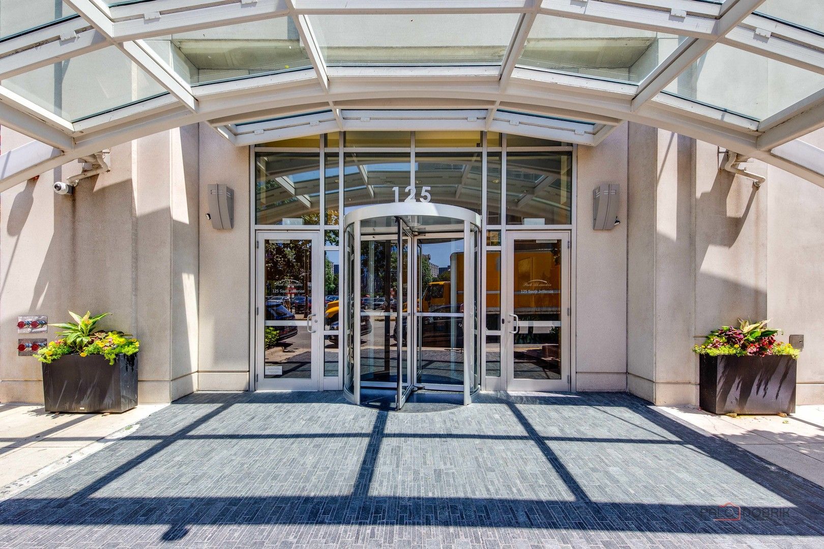 125 S Jefferson Street 3204