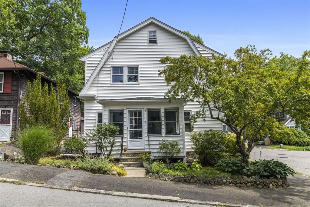 26 Seery St