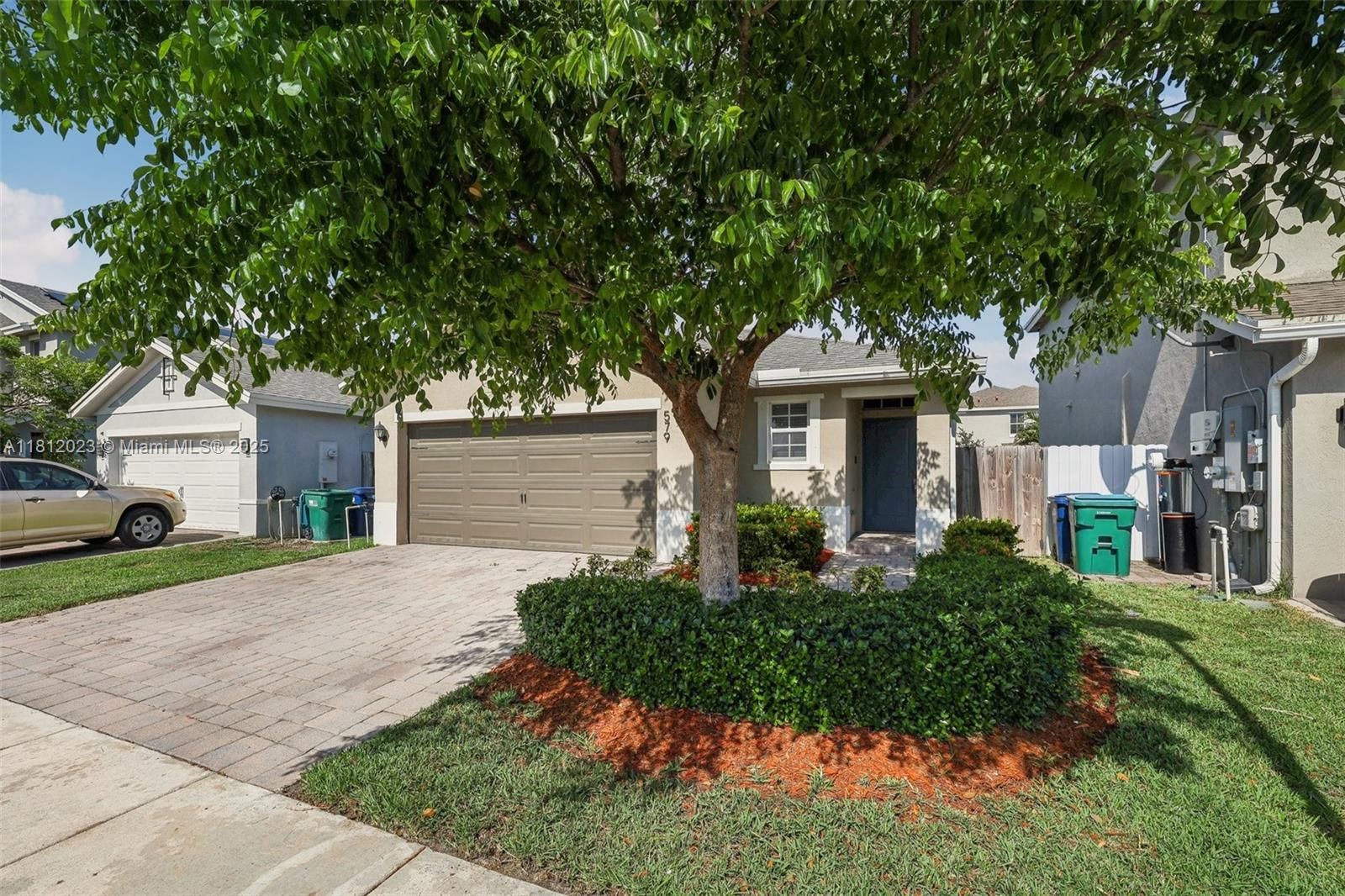 579 Ne 6th Pl