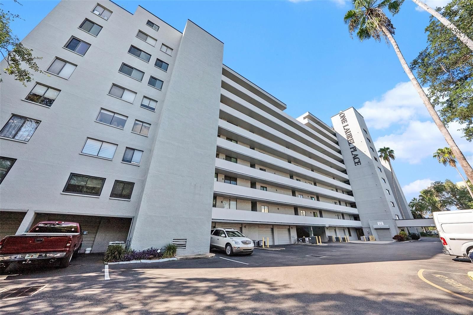 201 W Laurel Street 504B