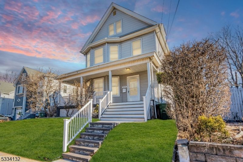 219 Gordon St