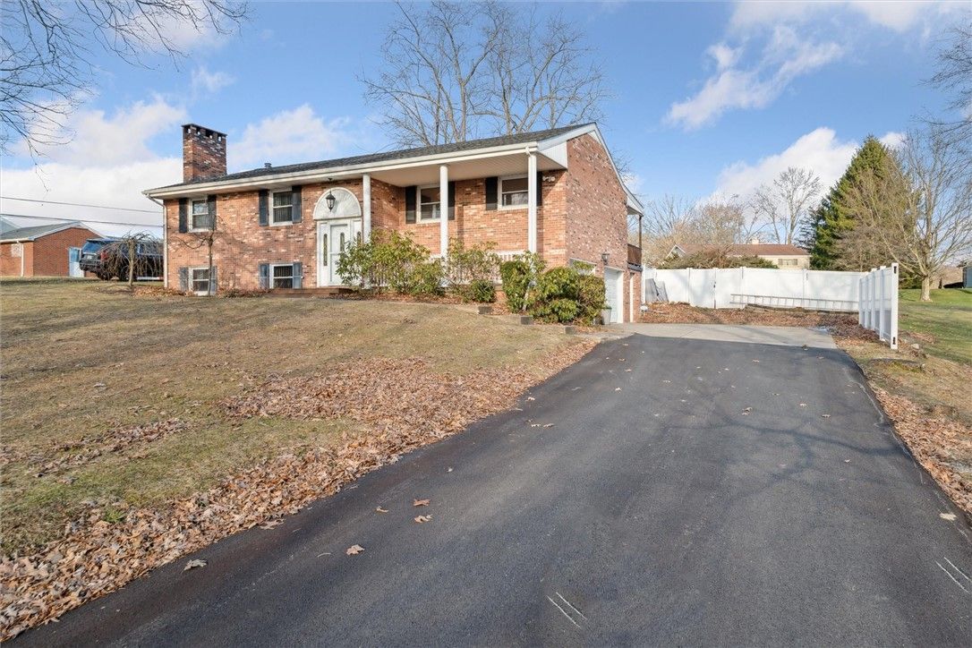 200 Oak Dr