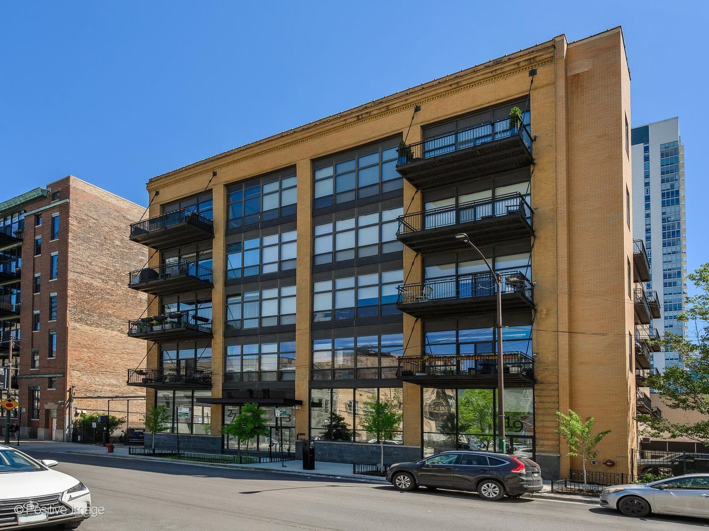 23 N Green Street 501