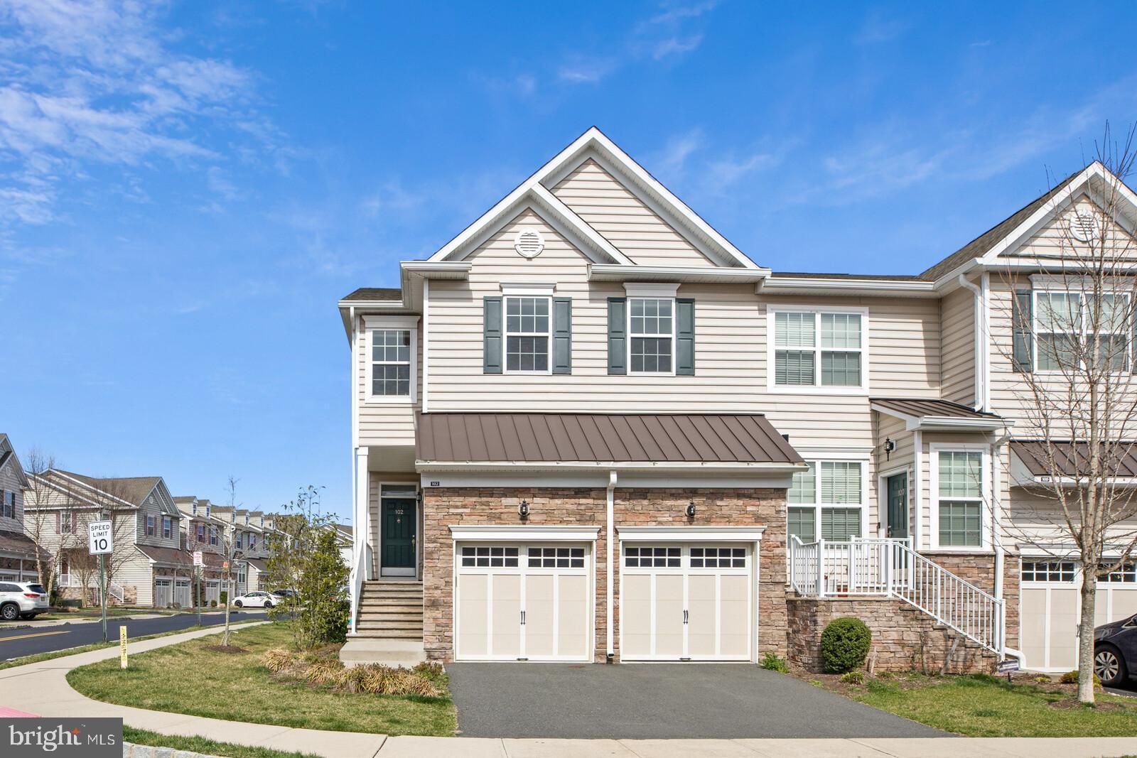 102 Autumn Lane