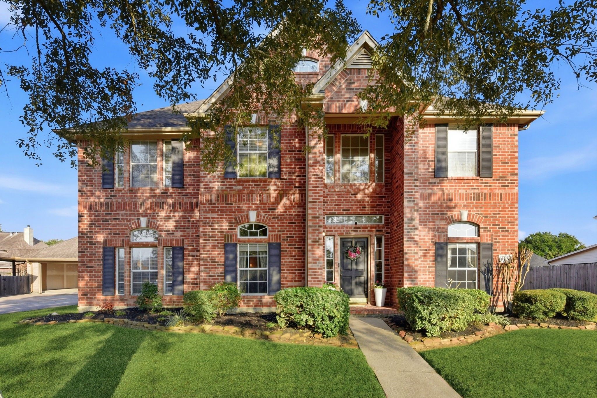 6718 Bienville Avenue