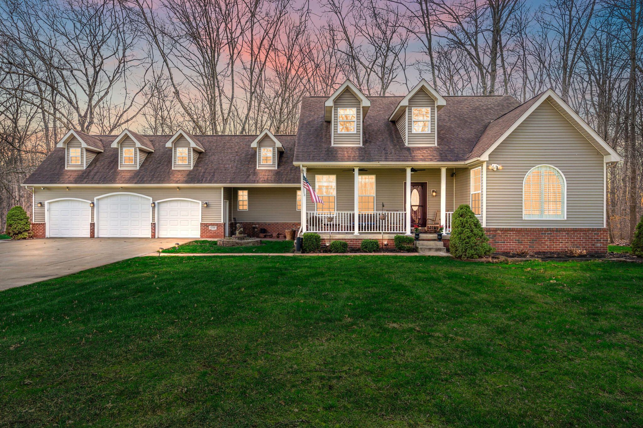 228 W Papillon Drive