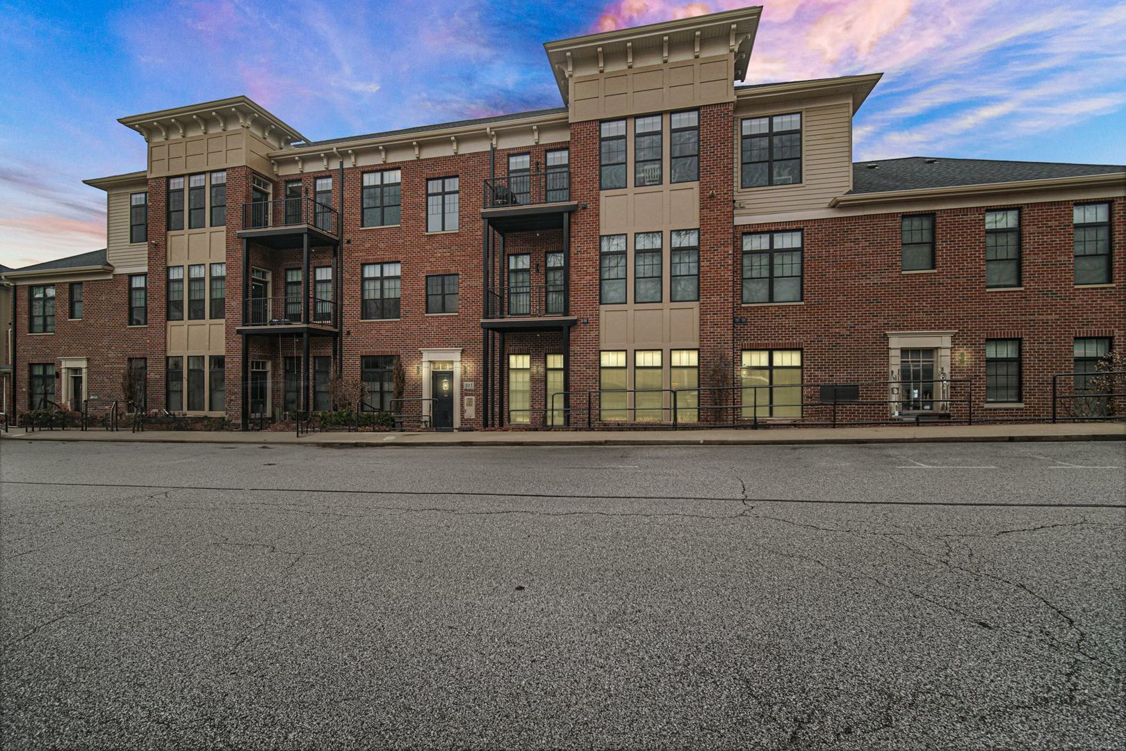 207 Academy Street 104