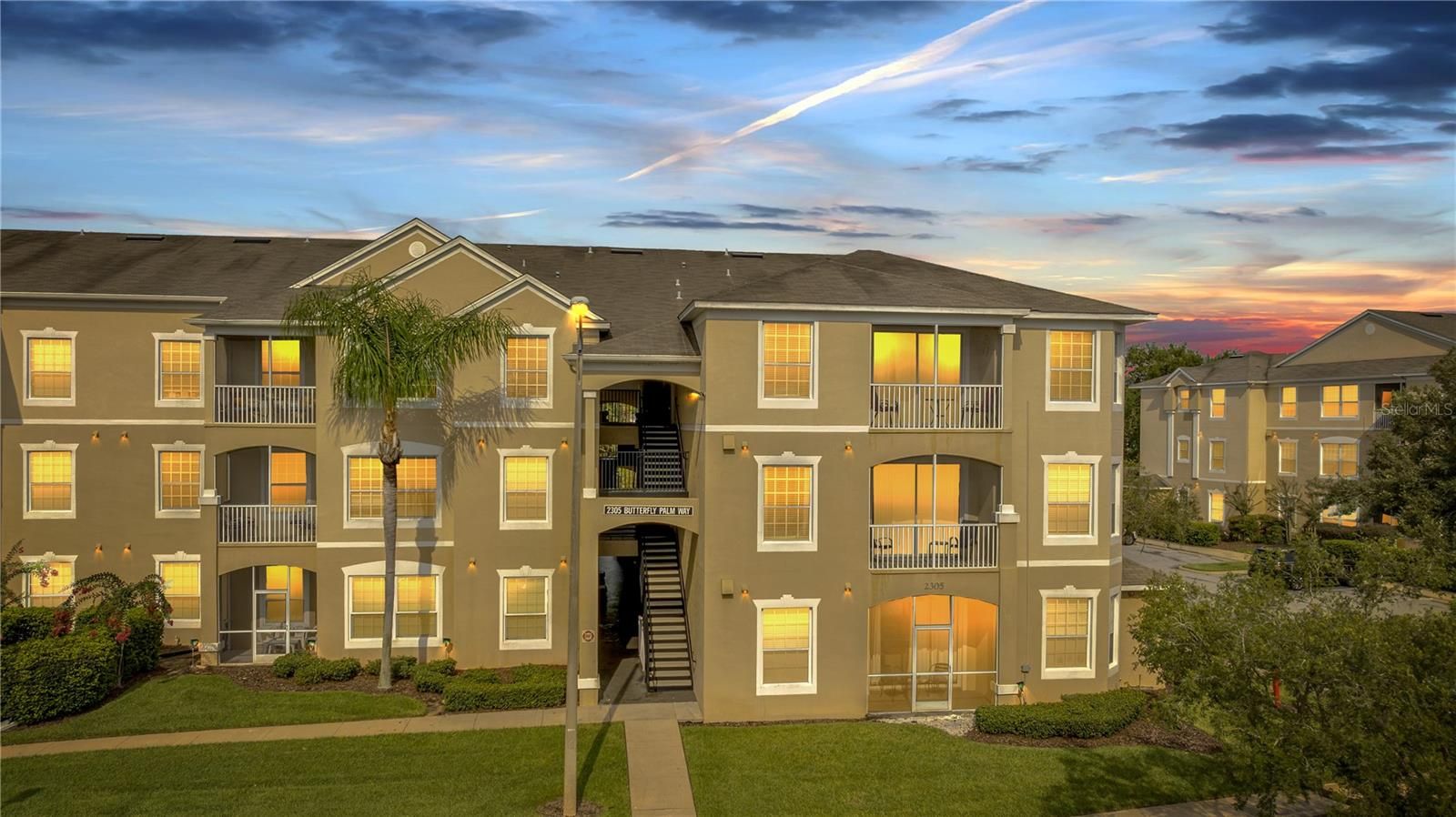 2305 Butterfly Palm Way 303