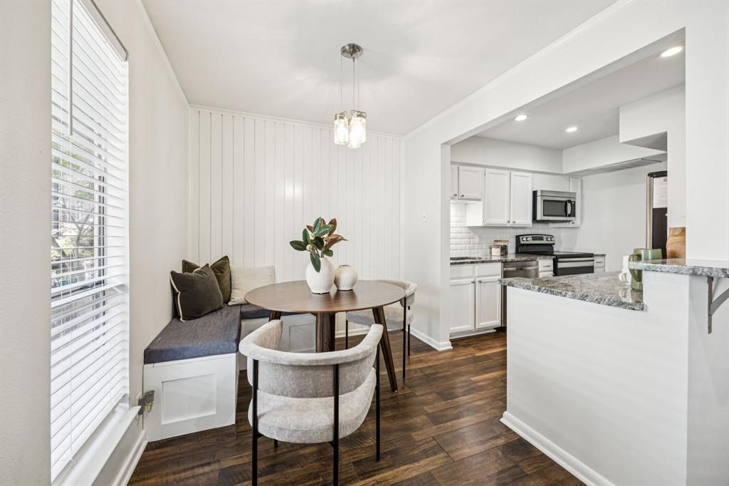 4239 Mckinney Avenue 102