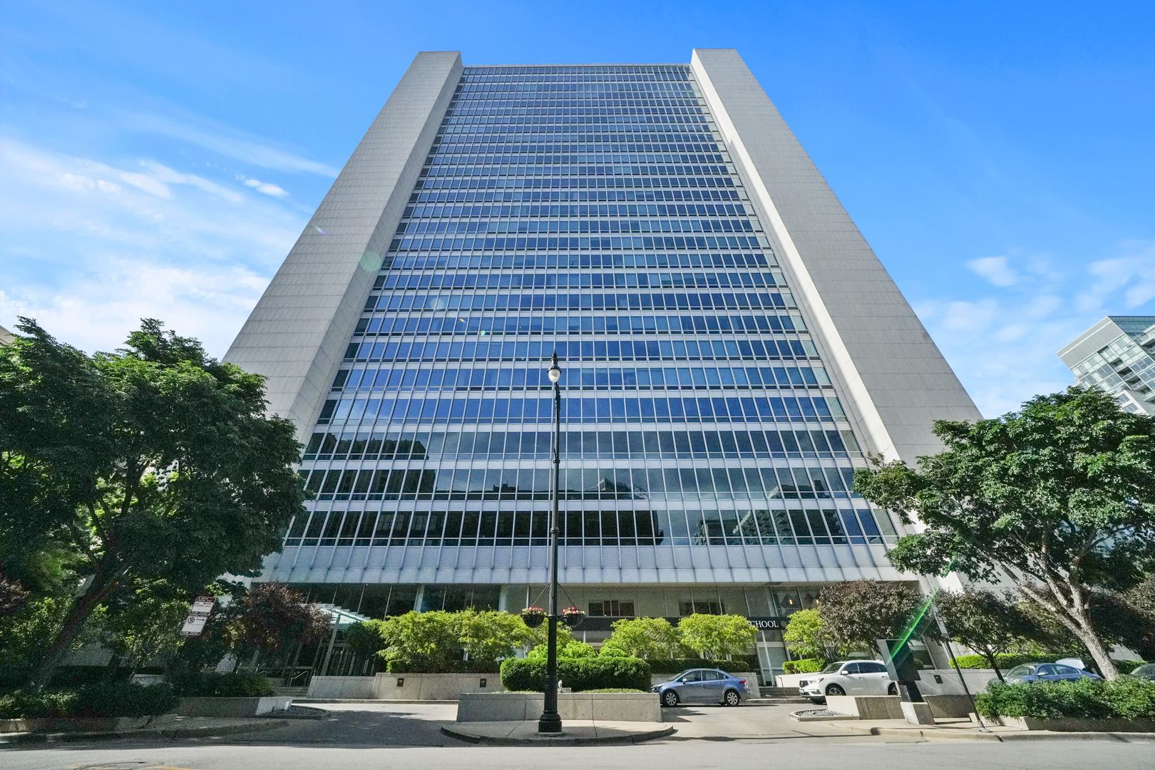 500 W Superior Street 602