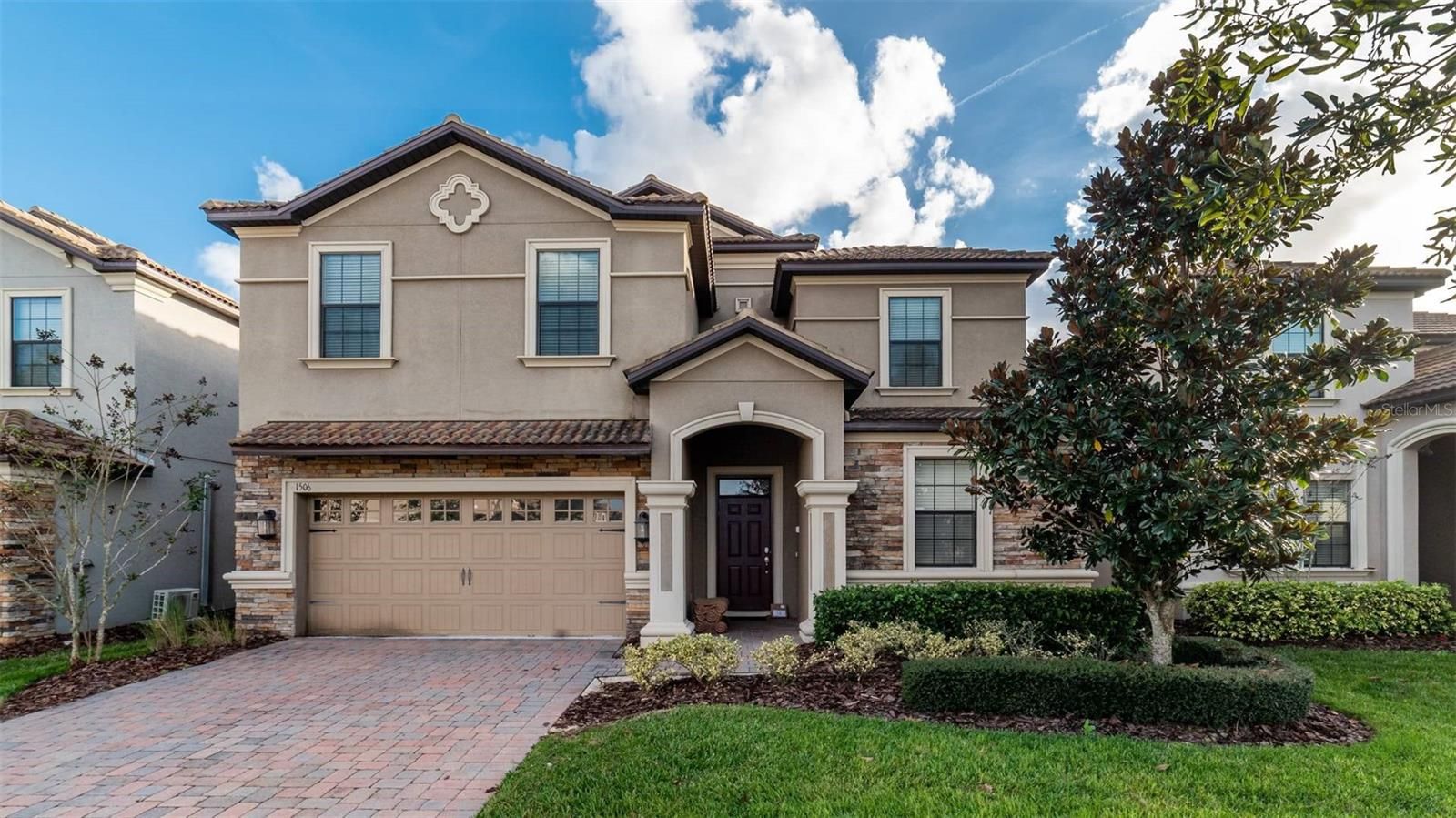 1506 Moon Valley Drive