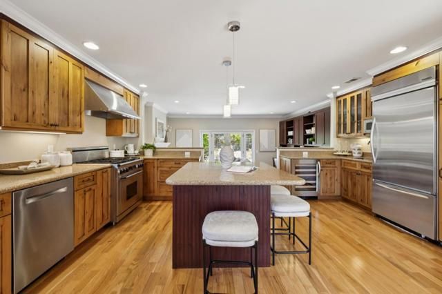 372 Bluefish Court