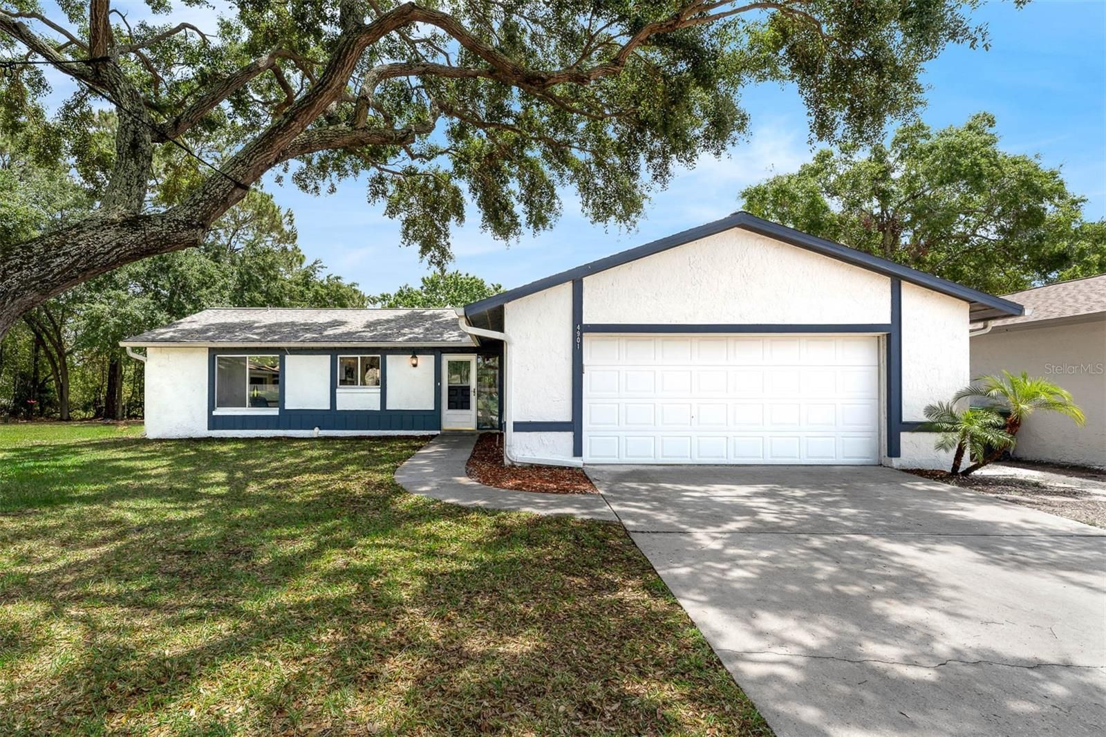 4901 Lindsay Court